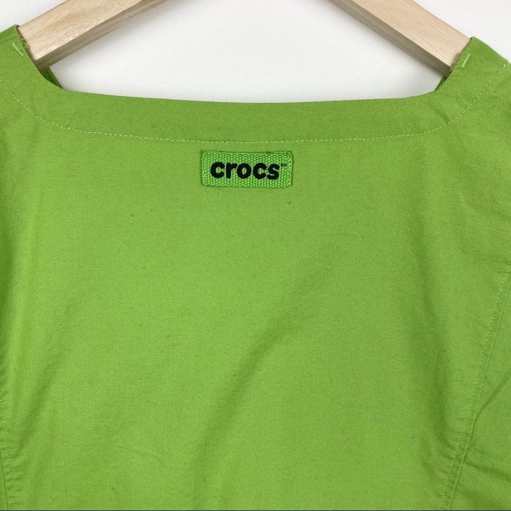 Crocs Medical Apparel Scrubs Top V Neck 3 Pocket - Picture 4 of 10